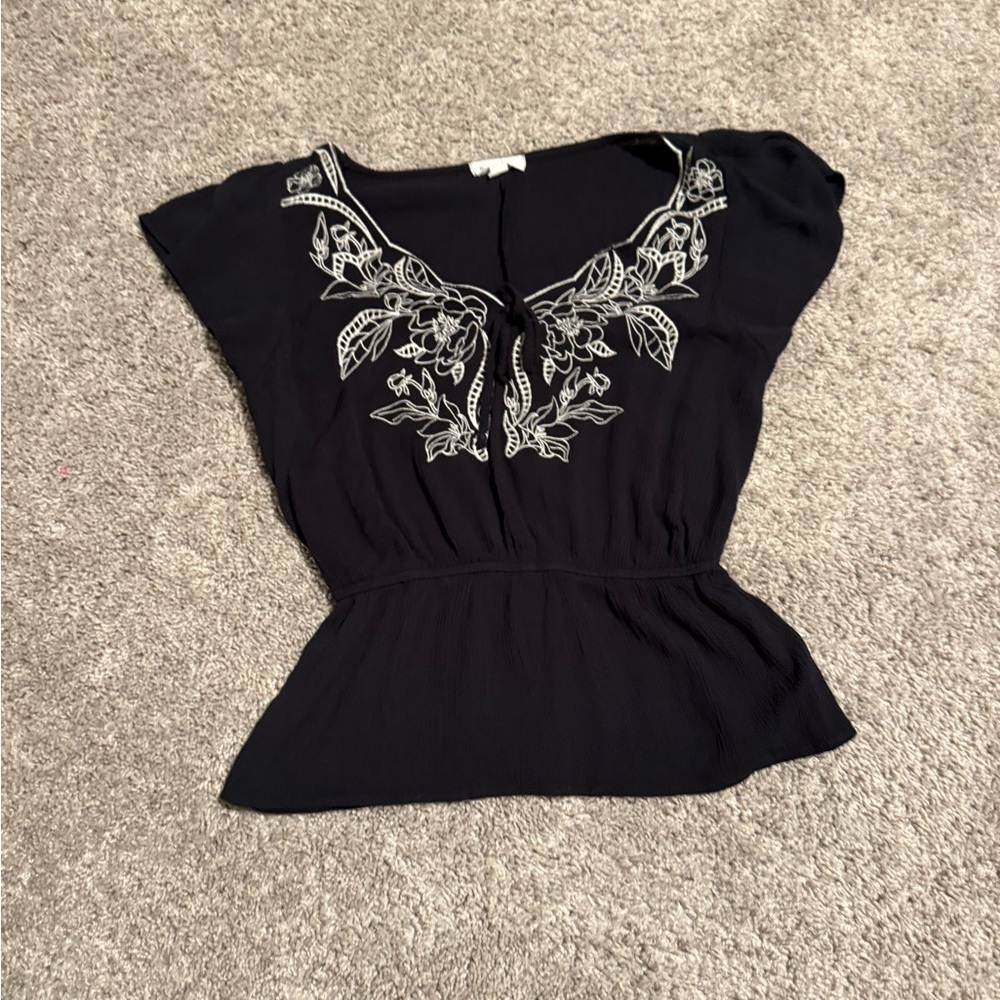 Chic Black Embroidered Women's Blouse